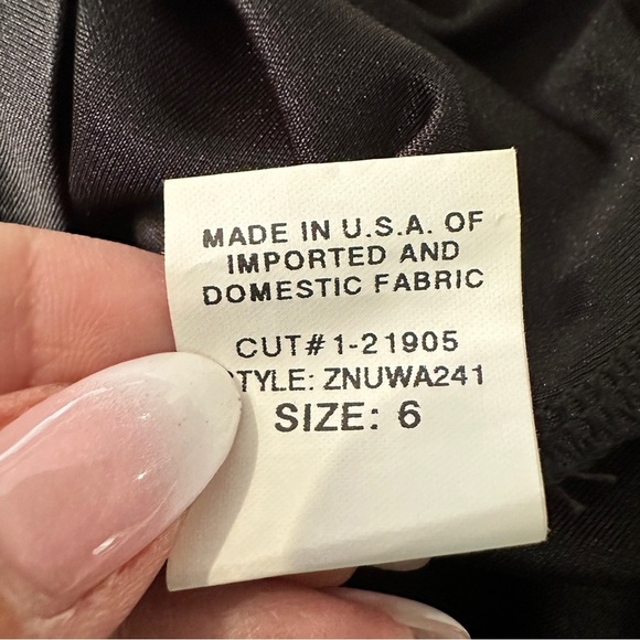 David Meister Black Sequin Bodice Cocktail Sheath Dress Size 6 (EUC) - Picture 15 of 16